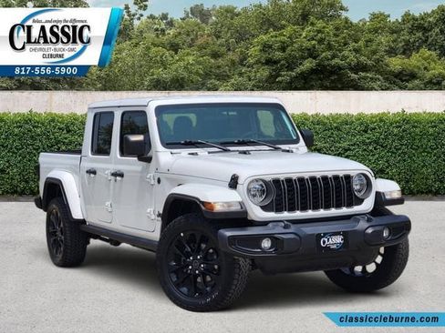 Used 2025 Jeep Gladiator Sport AWD/4WD image 1