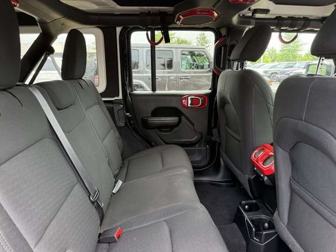 Used 2021 Jeep Wrangler Unlimited Sport AWD/4WD image 15