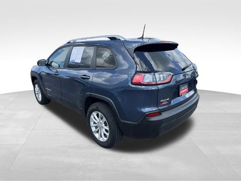 Used 2020 Jeep Cherokee Latitude w/ Cold Weather Group AWD/4WD image 5