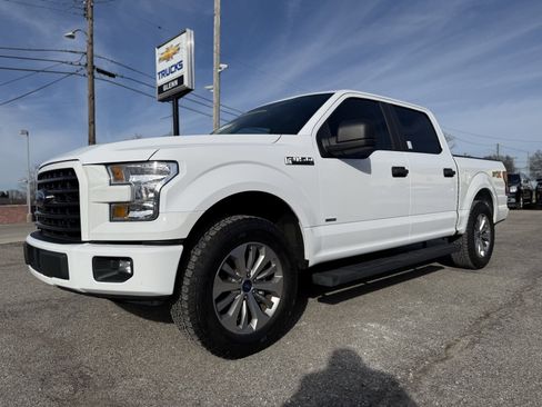 Used 2017 Ford F150 XL w/ Equipment Group 101A Mid image 2