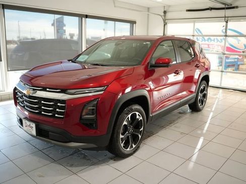 New 2026 Chevrolet Equinox LT image 4