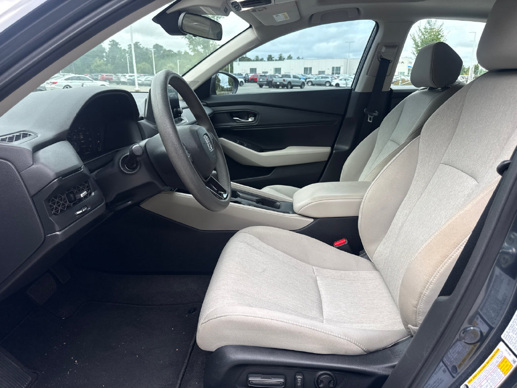 Certified 2023 Honda Accord EX image 13