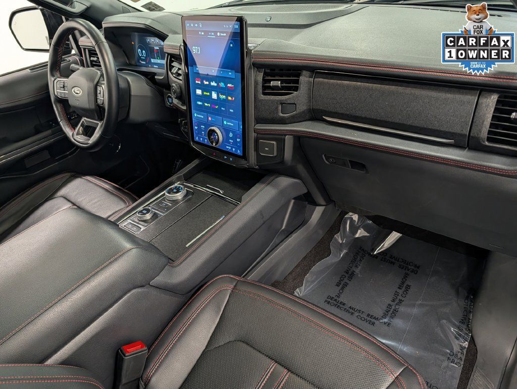 Used 2023 Ford Expedition Limited AWD/4WD image 31