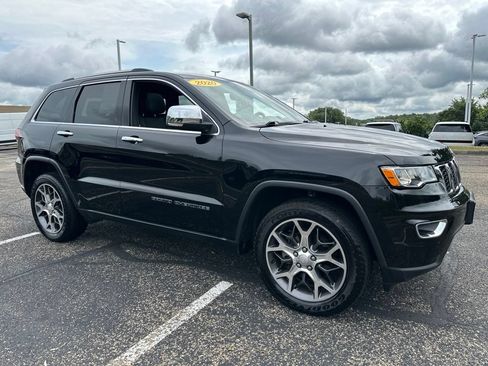 Used 2020 Jeep Grand Cherokee Limited AWD/4WD image 17