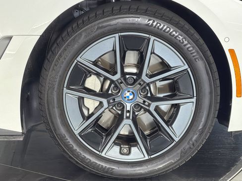 Used 2023 BMW i4 eDrive35 w/ Premium Package RWD image 12