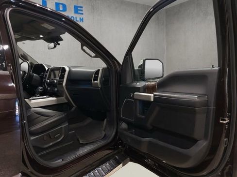 Used 2020 Ford F150 Lariat w/ Equipment Group 502A Luxury AWD/4WD image 19