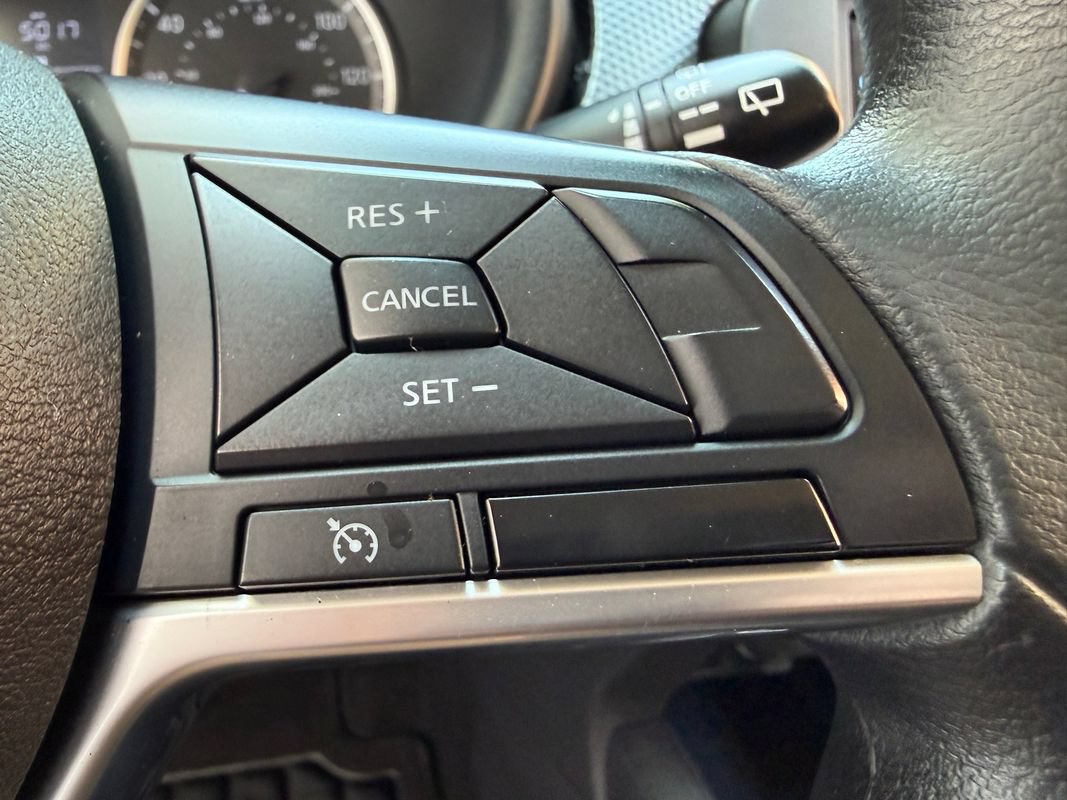 Used 2020 Nissan Kicks S FWD image 29