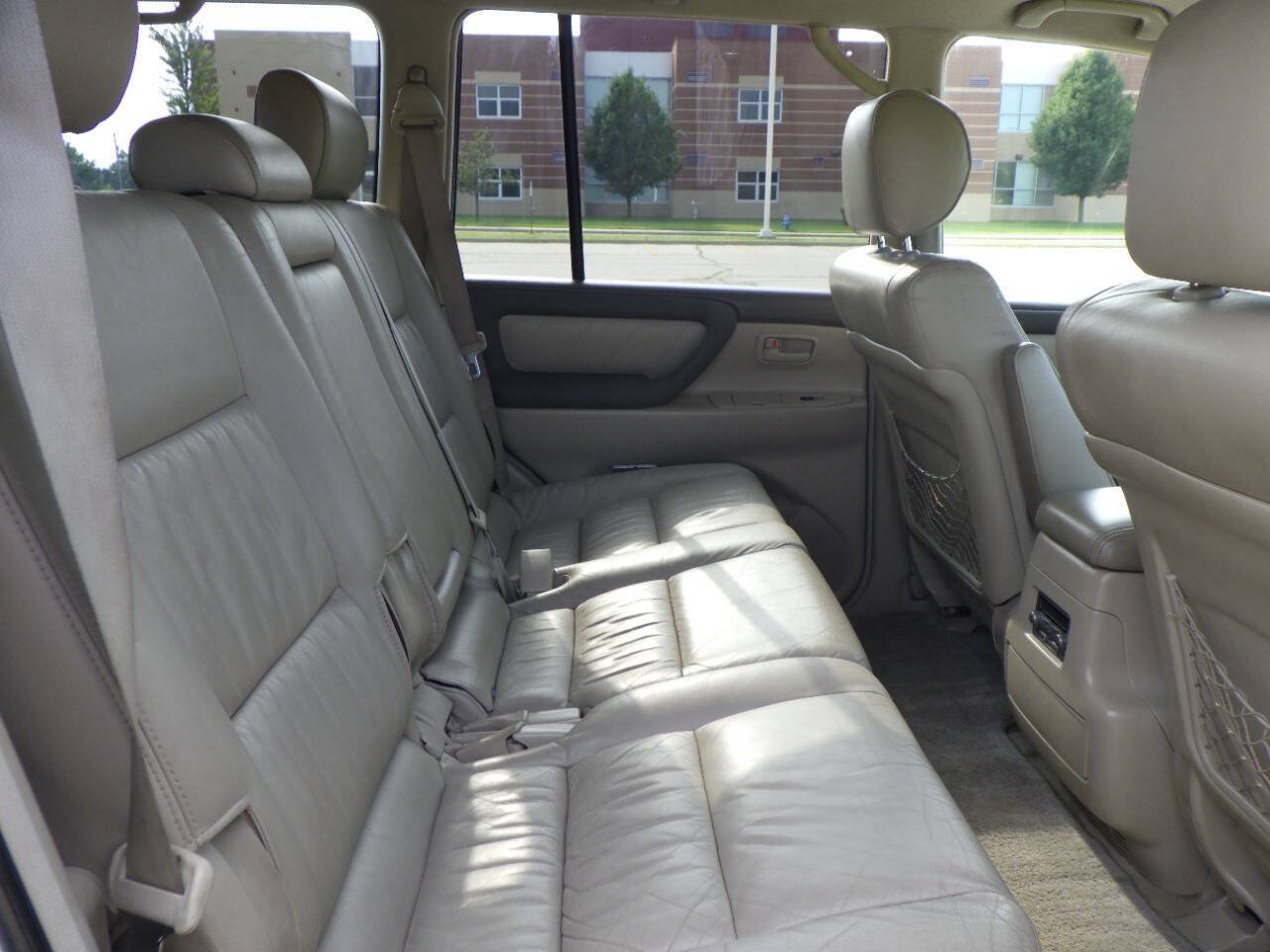 Used 2004 Toyota Land Cruiser AWD/4WD image 20