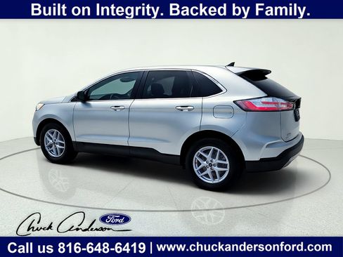 Used 2024 Ford Edge SEL AWD/4WD image 5