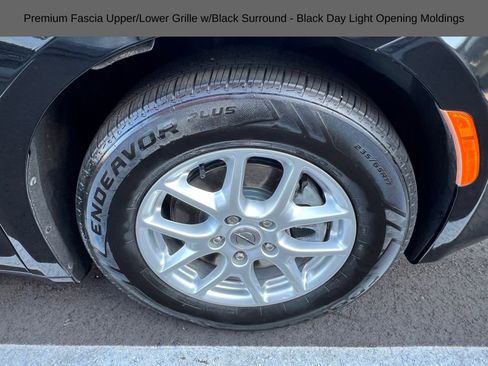 Used 2019 Chrysler Pacifica Touring Plus w/ S Appearance Package image 12