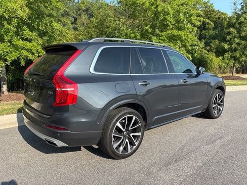 Used 2017 Volvo XC90 T6 Momentum w/ Vision Package AWD/4WD image 2