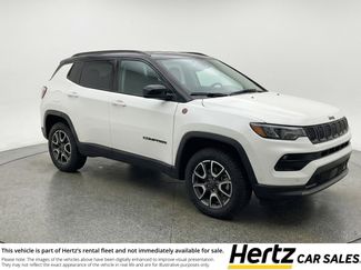 Used 2025 Jeep Compass Trailhawk video 1