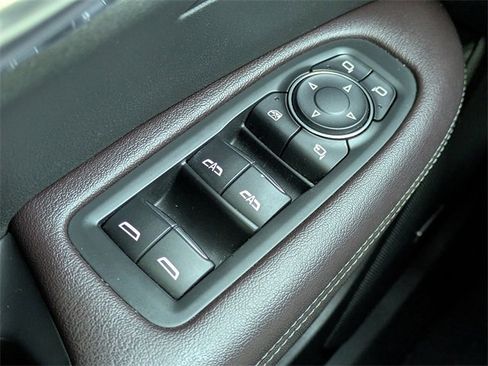 Used 2020 Cadillac XT6 Premium Luxury image 28