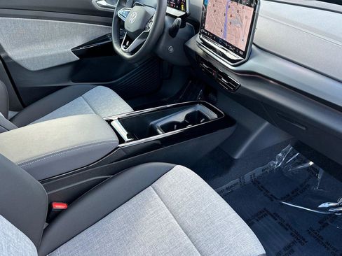 New 2025 Volkswagen ID.4 Pro image 15