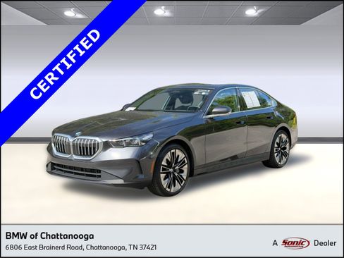 Certified 2026 BMW 540i xDrive AWD/4WD image 1