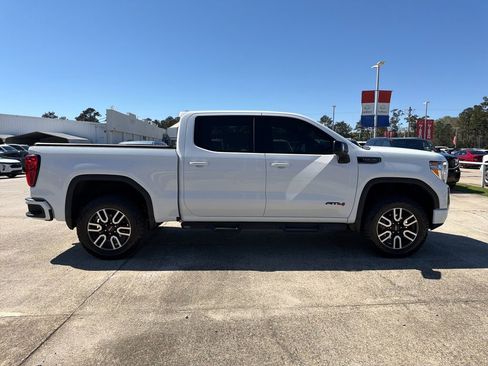 Used 2022 GMC Sierra 1500 AT4 w/ AT4 Preferred Package image 6