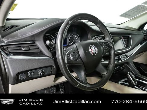 Used 2021 Buick Enclave Essence w/ Sport Touring Edition image 4