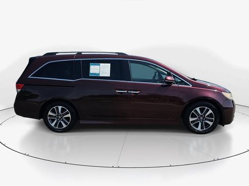 Used 2016 Honda Odyssey Touring Elite image 5