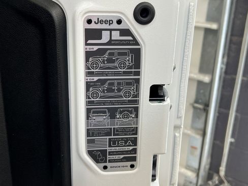 Certified 2024 Jeep Wrangler Unlimited Rubicon image 12