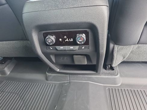 New 2026 Chevrolet Traverse RS AWD/4WD image 21
