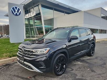 Certified 2022 Volkswagen Atlas SE w/ Black Wheel Package
