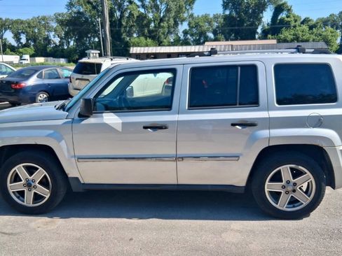 Used 2007 Jeep Patriot Limited w/ Driver Convenience Group image 6