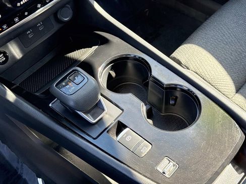 Certified 2024 Nissan Rogue SV image 30