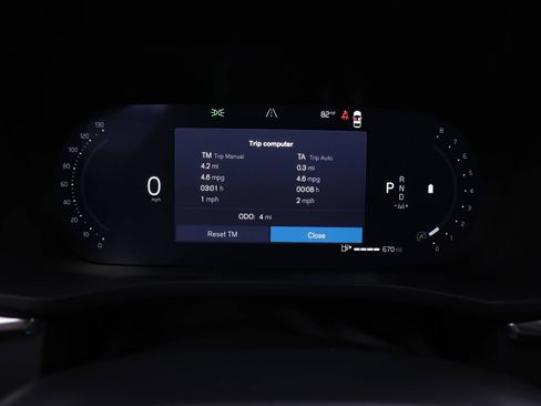 New 2026 Volvo XC60 B5 Plus w/ Protection Package Premier AWD/4WD image 10