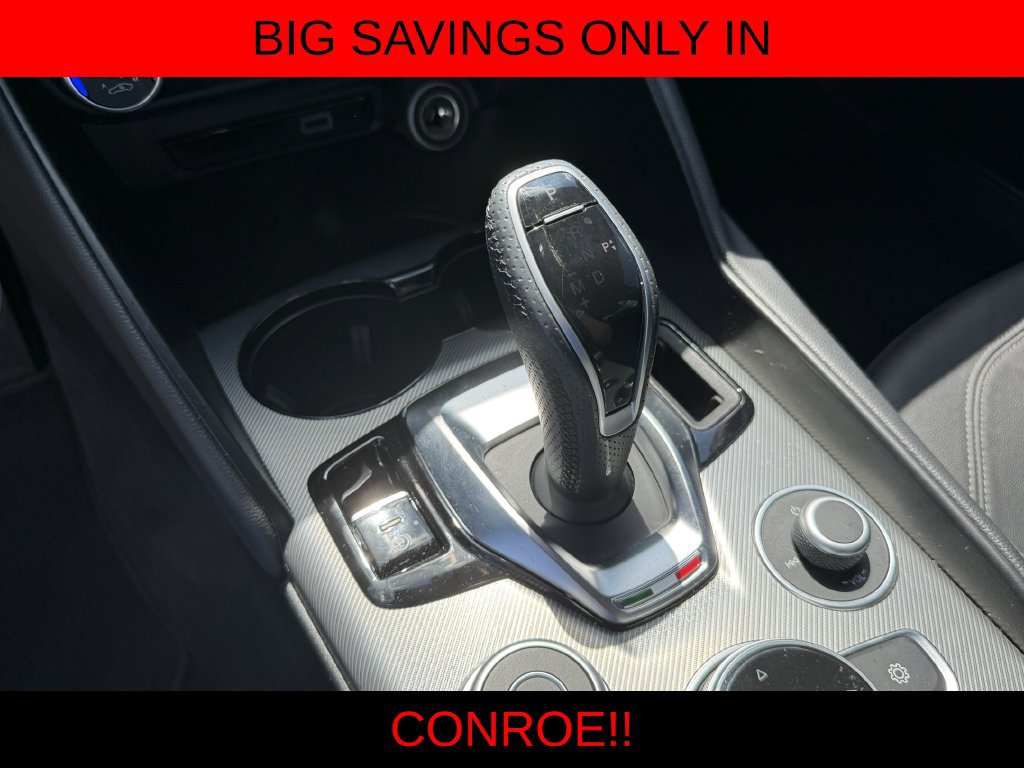 Used 2024 Alfa Romeo Giulia Veloce RWD image 19