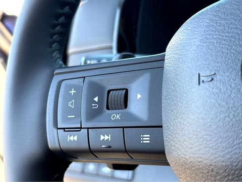 New 2026 Nissan Pathfinder Platinum w/ Cargo Package FWD image 13
