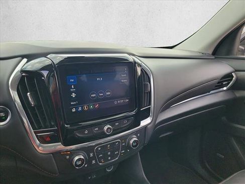 Used 2021 Chevrolet Traverse Premier w/ Redline Edition image 18