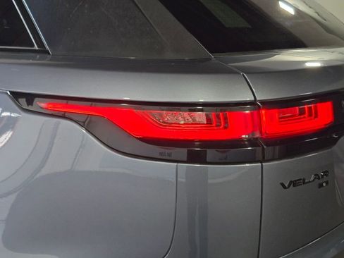 Used 2021 Land Rover Range Rover Velar R-Dynamic S image 10