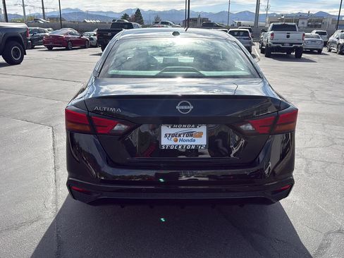 Used 2025 Nissan Altima 2.5 SV image 7