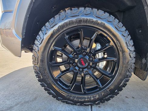 Used 2025 Toyota Tundra Limited image 43