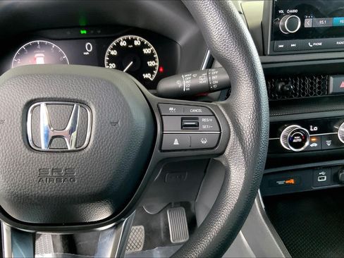 Used 2024 Honda CR-V LX image 25