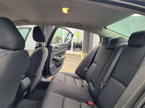 Used 2022 Nissan Altima 2.5 SV image 22