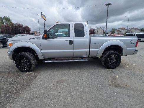 Used 2014 Ford F250 XLT w/ XLT Value Package AWD/4WD image 2