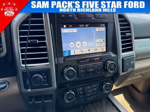 Used 2017 Ford F250 Lariat w/ Lariat Ultimate Package image 7