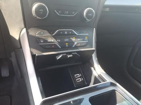 Used 2020 Ford Edge SEL w/ Convenience Package AWD/4WD image 17