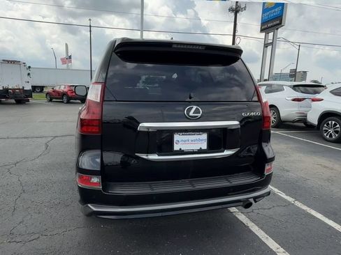 Used 2022 Lexus GX 460 Premium w/ Accessory Package AWD/4WD image 7
