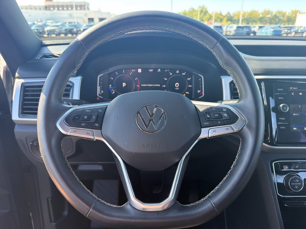 Certified 2022 Volkswagen Atlas Cross Sport SEL AWD/4WD image 11