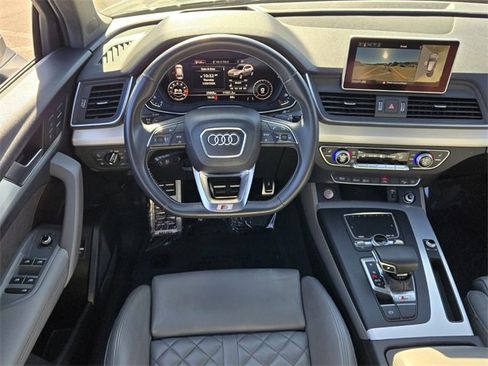 Used 2018 Audi SQ5 Prestige w/ Prestige Package image 13