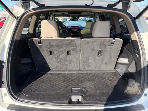 Used 2017 Honda Pilot Elite image 36