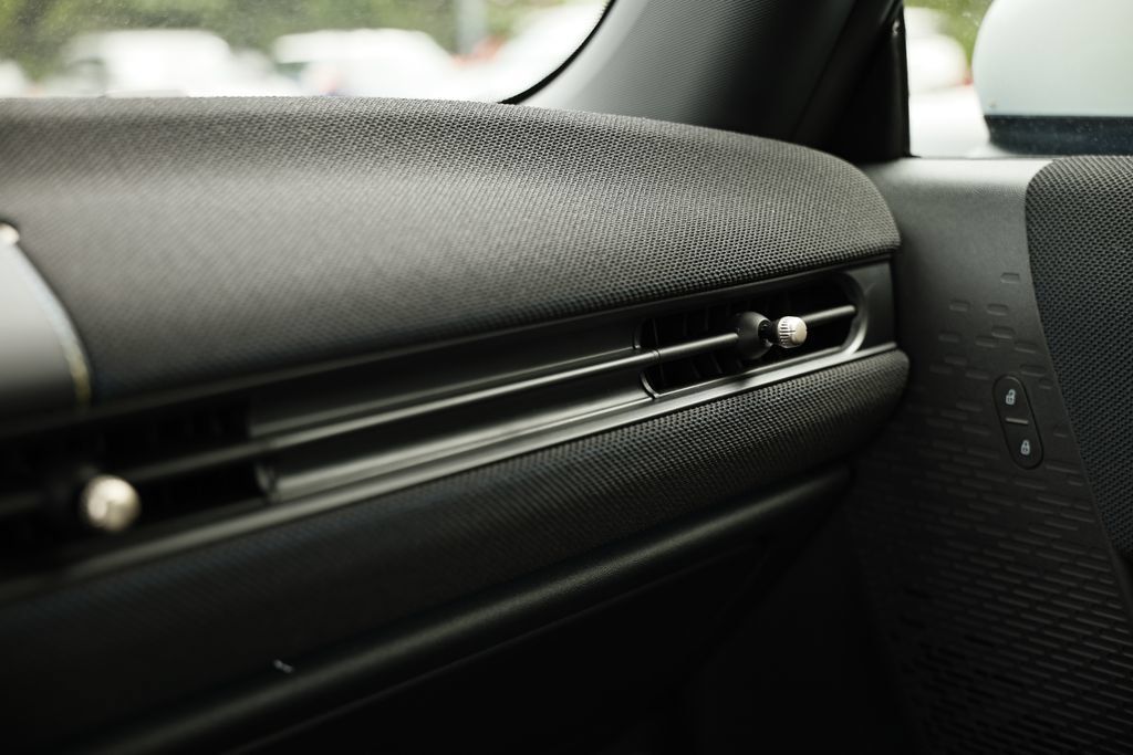 New 2026 MINI Cooper 2-Door Hardtop FWD image 37