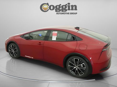 New 2026 Toyota Prius XLE image 9