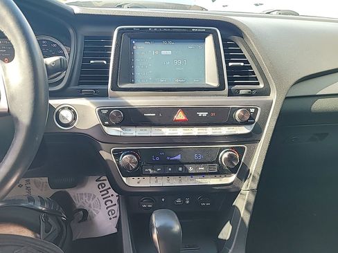 Used 2019 Hyundai Sonata SEL w/ Tech Package 02 FWD image 13