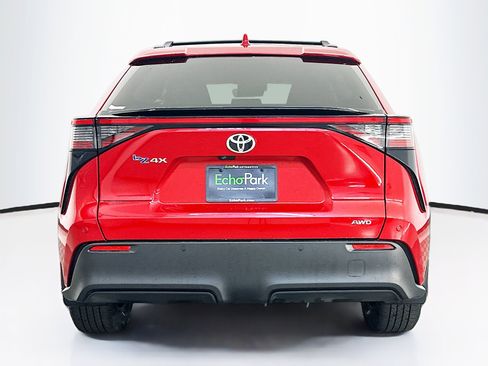 Used 2023 Toyota bZ4X XLE w/ Weather Package AWD/4WD image 7