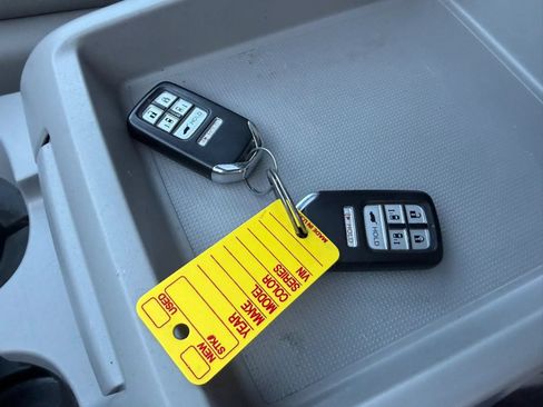 Used 2014 Honda Odyssey EX-L image 30