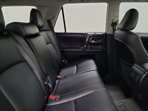 Used 2018 Toyota 4Runner TRD Off-Road Premium image 19