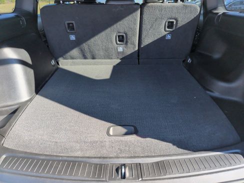 Used 2022 Jeep Grand Cherokee Altitude image 38